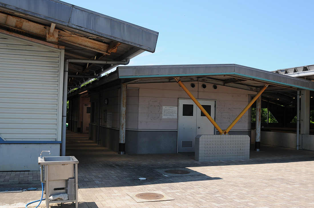 屋内ゲートボール場　10