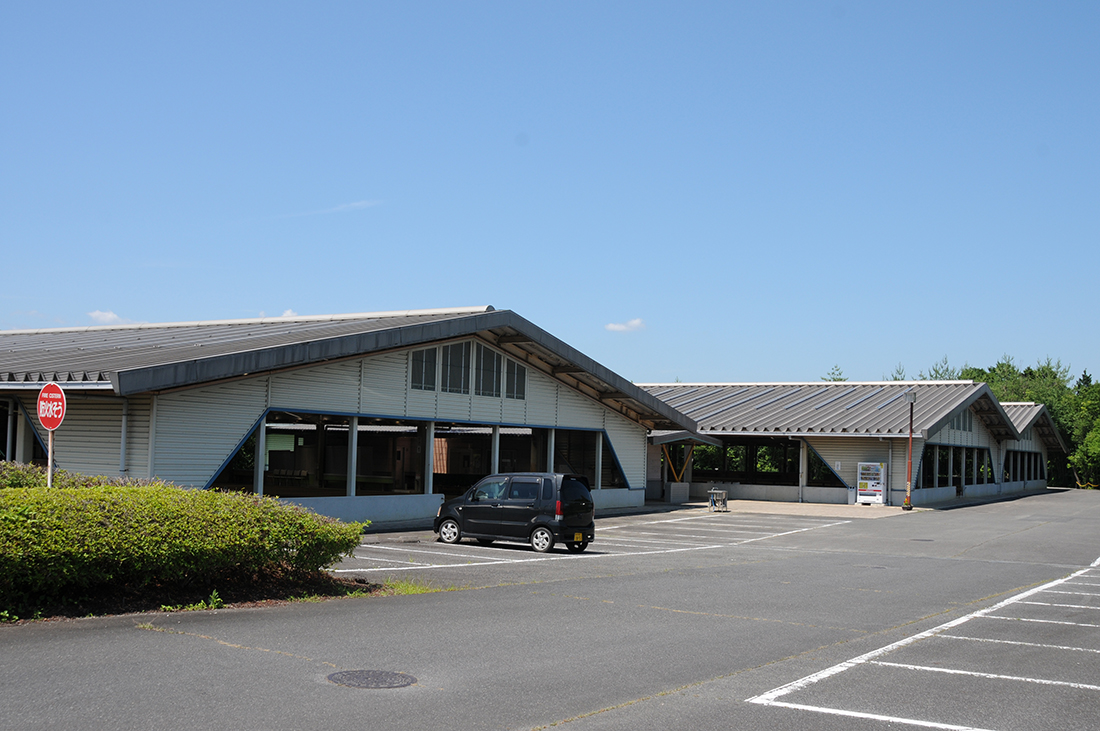 屋内ゲートボール場　1