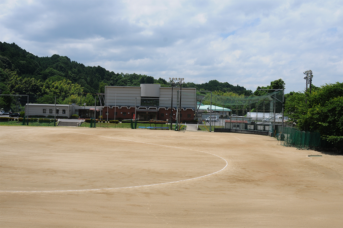 山添村総合スポーツセンター　4