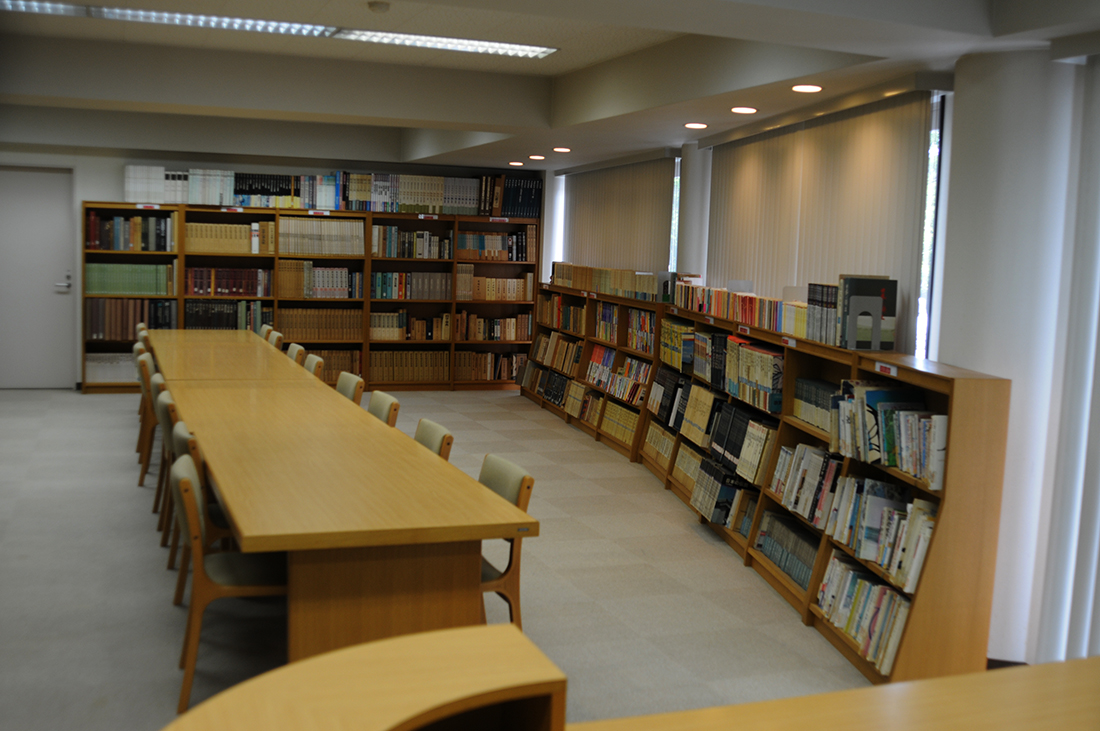 山添村図書館　3